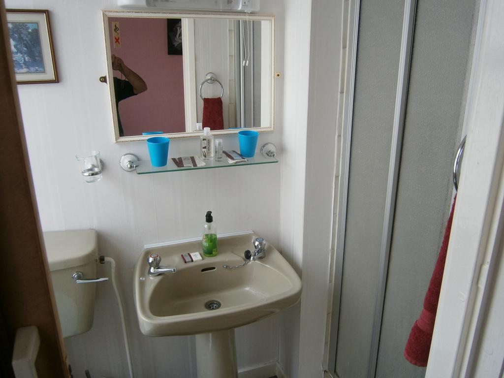 Guesthouse The Royale Hotel Blackpool Phòng bức ảnh